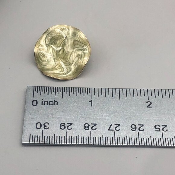 3/$30 Vintage Earrings Gold Wavy Button Swirl Design Green White Pierced Estate - Picture 9 of 11